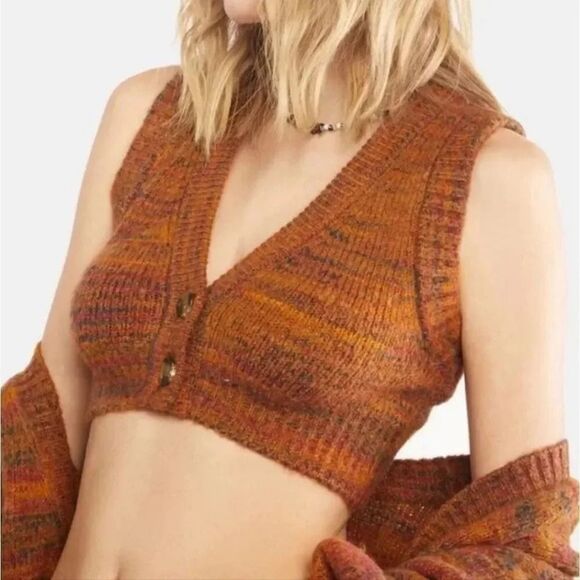 NEW For Love & Lemons Helena Sweater Vest Crop Top Size M Medium - Picture 1 of 8